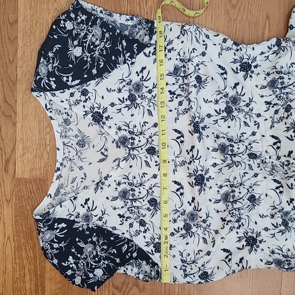 Summer Blue and White 100% Rayon  Dress(Sz 6) - Picture 6 of 8